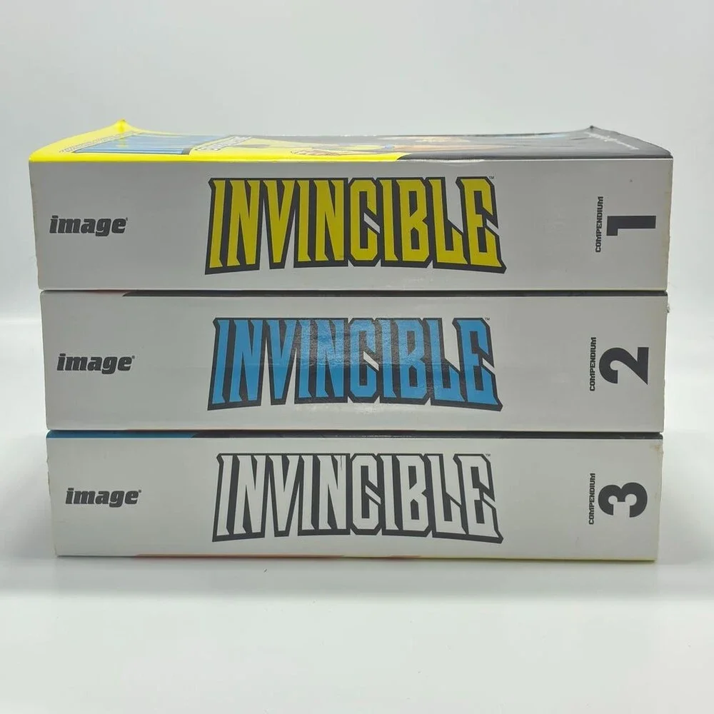 Invincible Compendium 1-3 by Robert Kirkman Paperback - Superhero English